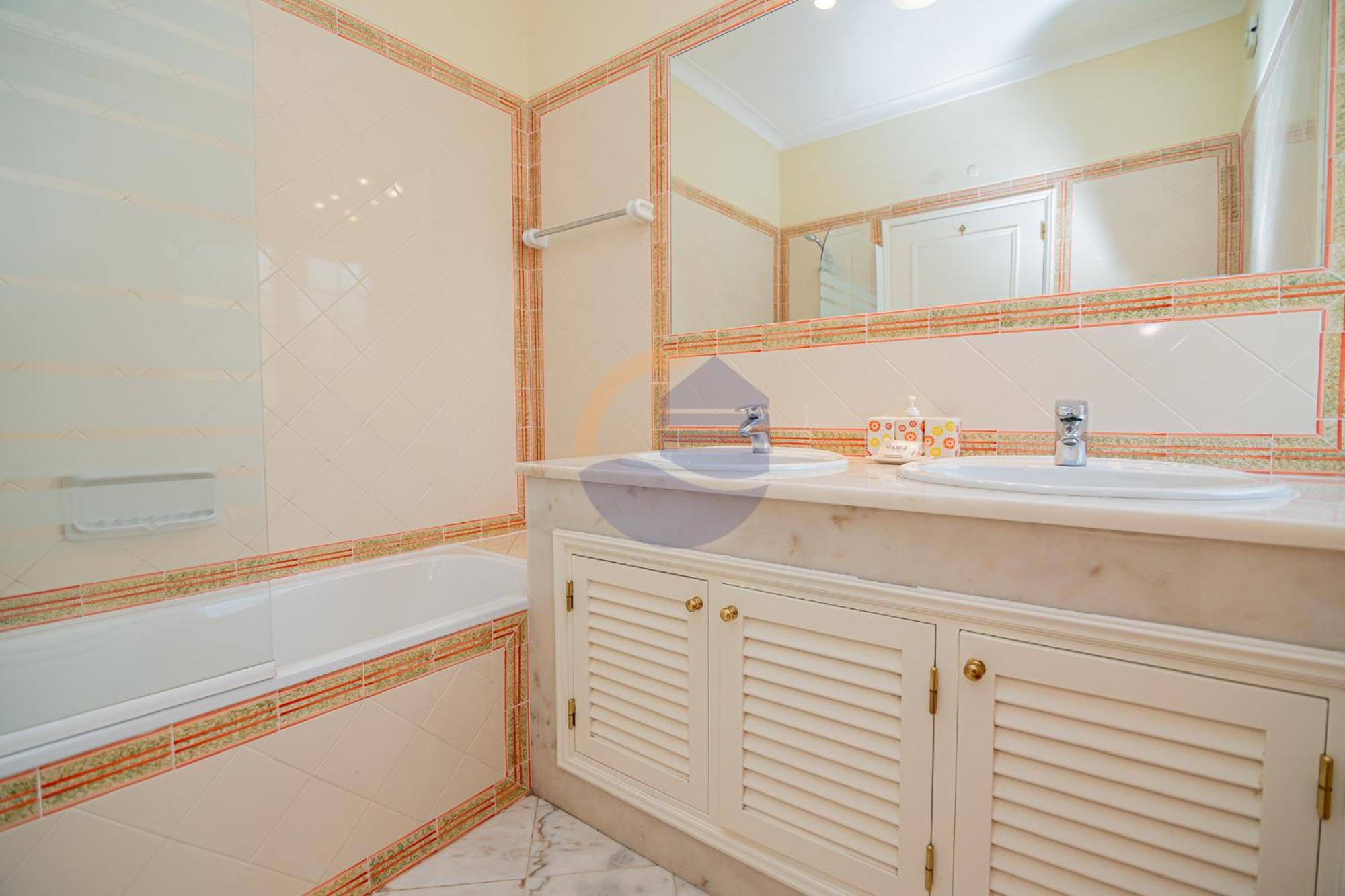 Villa Luxury Suites, Heated Outdoor Pool Portimão Dış mekan fotoğraf